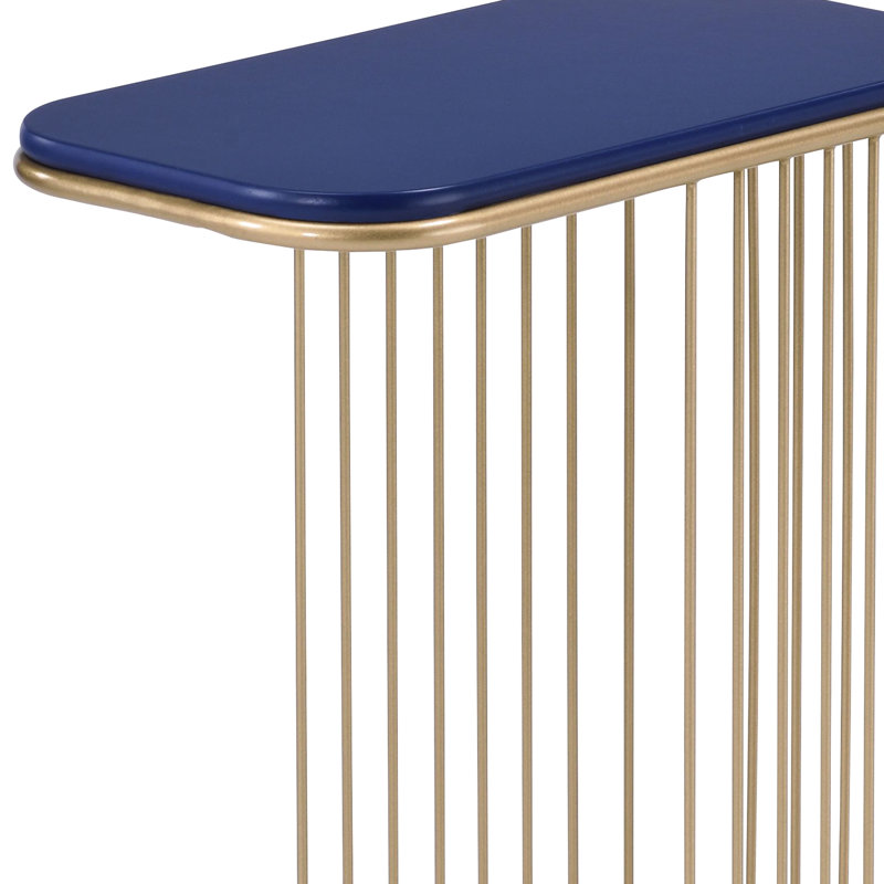 Table d'appoint hypnotisante bleue et dorée avec des options utilitaires distinctives captivantes