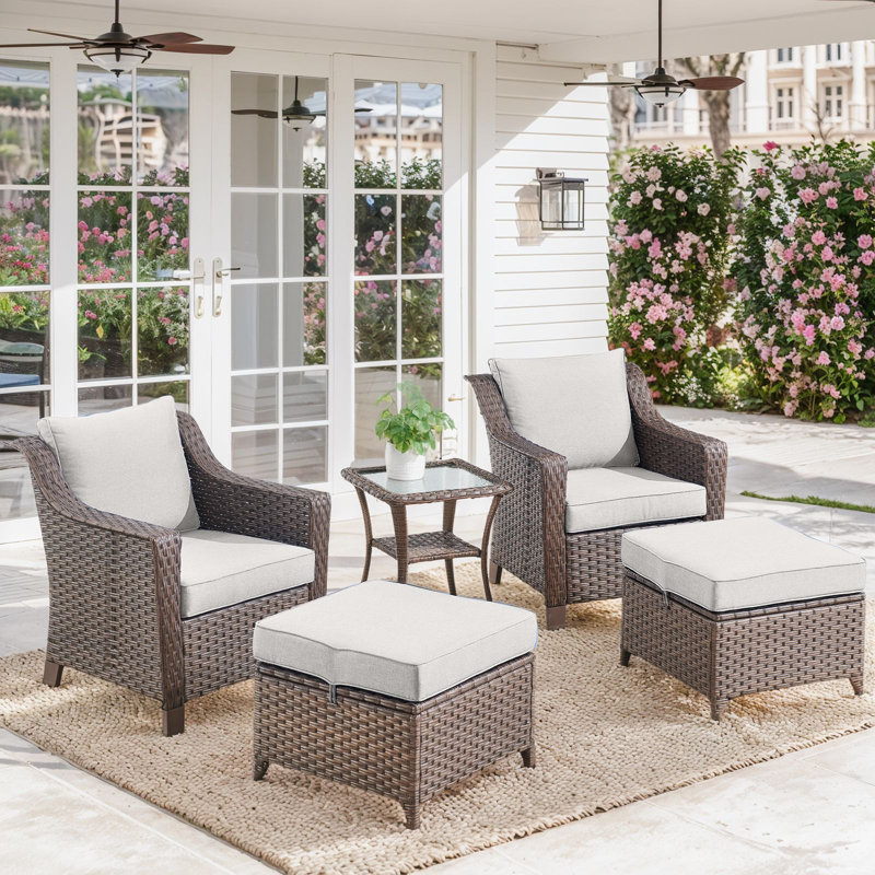Ensemble de chaise d'extérieur en osier, de repose-pieds et de table d'appoint Jenesys - Résistant aux intempéries pour les patios et les jardins