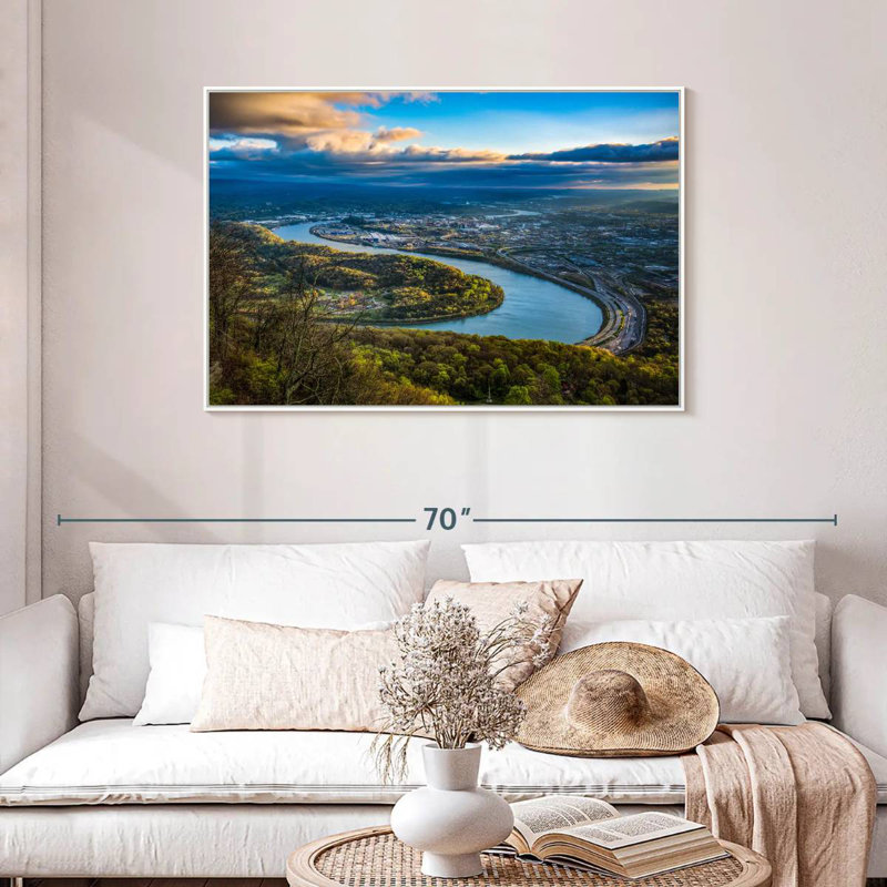 Vue aérienne de Chattanooga, Tennessee, Cadre flottant blanc, 43 po x 29 po