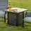 Foyer de table d'extérieur 30 po 40 000 BTU avec foyer et pierres de lave, plateau de table en céramique, noir avec rebord peint or