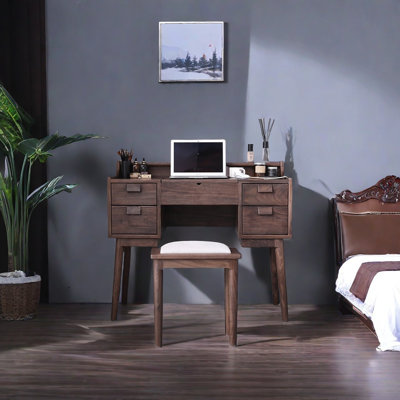 Commode en bois massif de style rétro