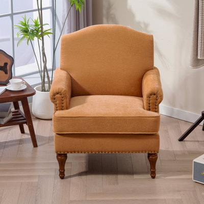 Fauteuil d'appoint. Fauteuil d'appoint avec garniture cloutée