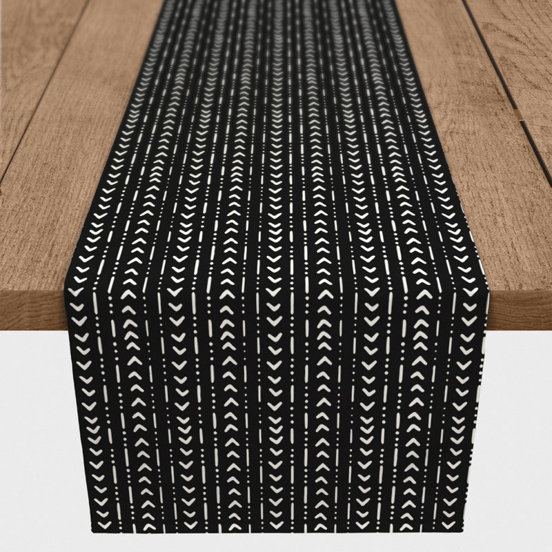 Chemin de table en losanges pointillé Nalston, Noir, 72 po x 16 po, Geometric