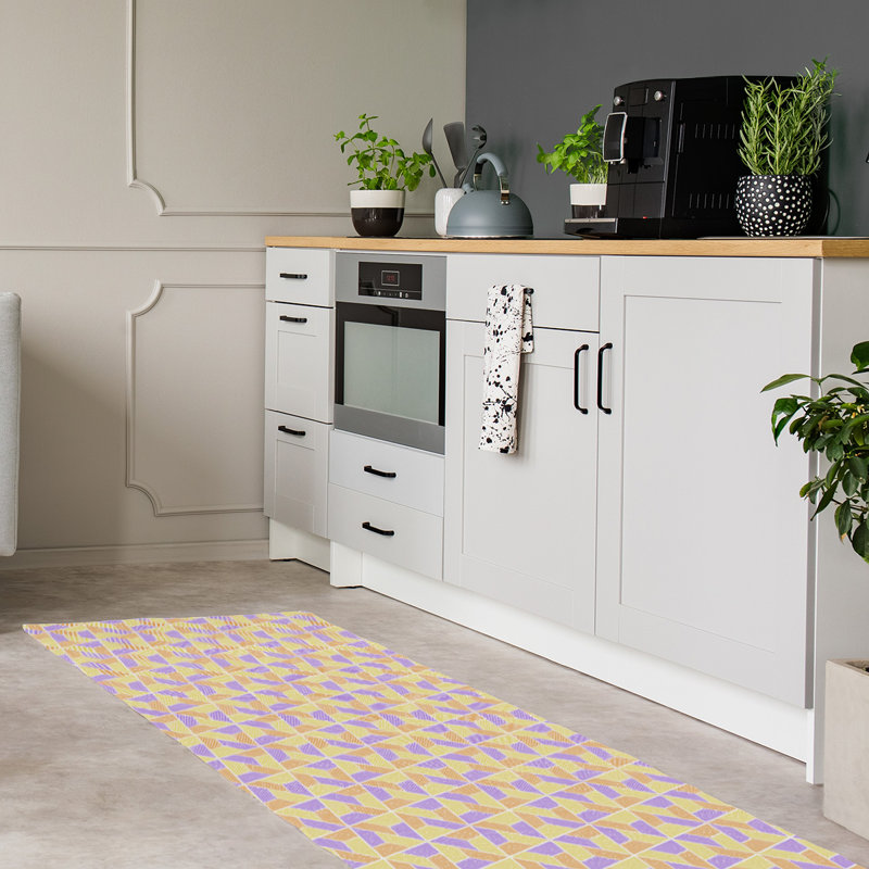 Tapis mauve/jaune trapézoïdals, Tapis de couloir 2 pi 6 po x 8 pi