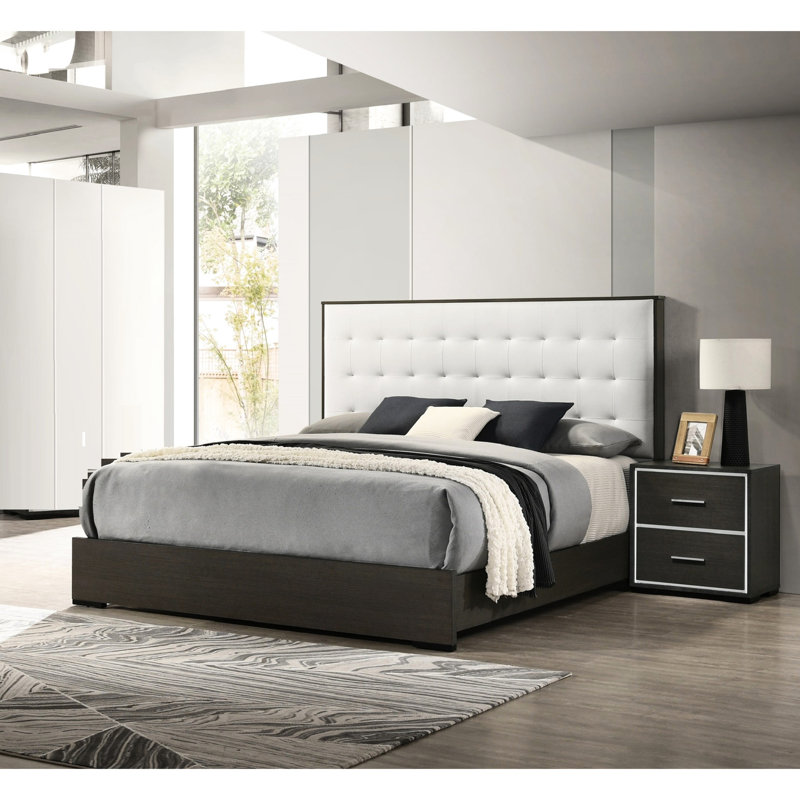 Lit à panneau double tapissier moderne gris et beige avec tête de lit blanc, Lit double