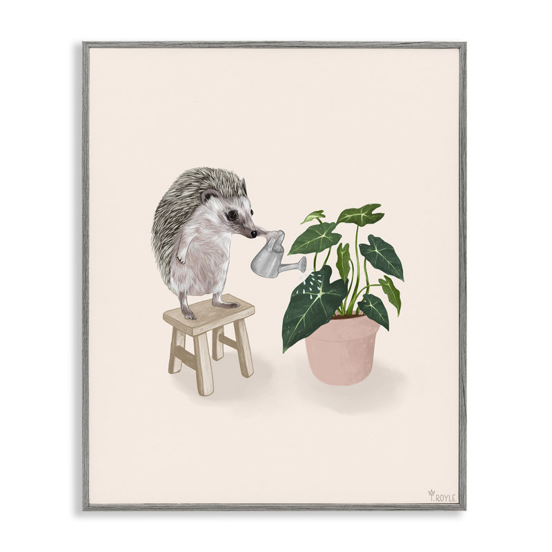 «Hedgehog Watering Plant», art de la giclée encadrée par Tara Royle, Estampe numérique Farmhouse, H 14 po x l 11 po