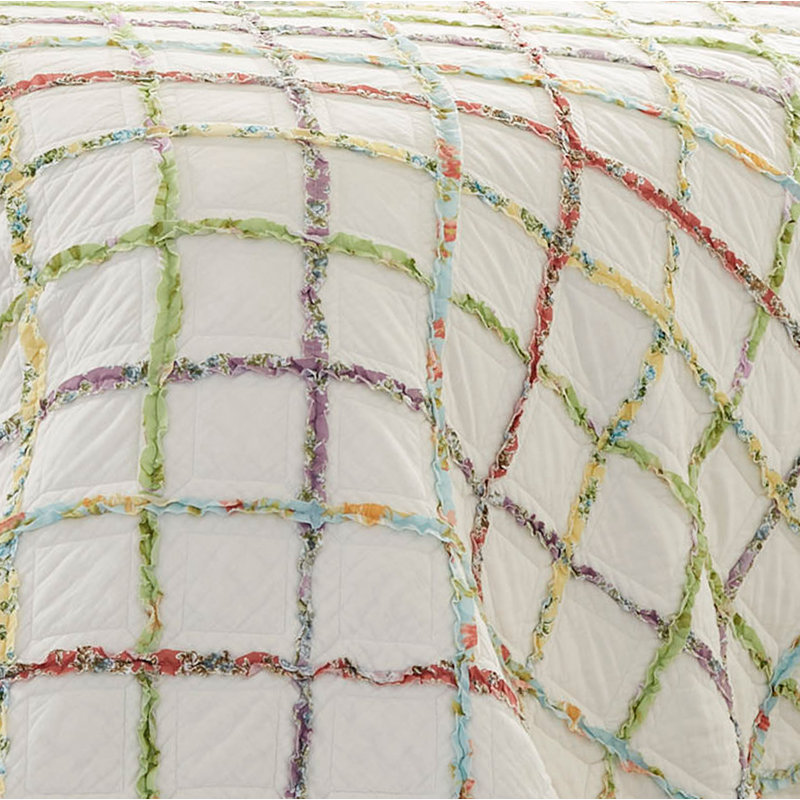 King White Cotton Reversible Quilt Set with Ruffle Design