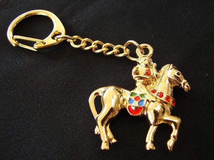 Feng Shui Import 2'' W Gold Key Chain