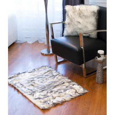 Shawnta Faux Sheepskin Indoor Rug