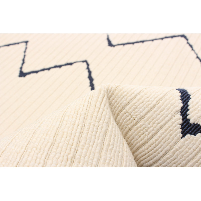 Colbourn Moroccan Beige/Navy Indoor / Outdoor Area Rug Set, Rectangle 4'7" x 6'7"