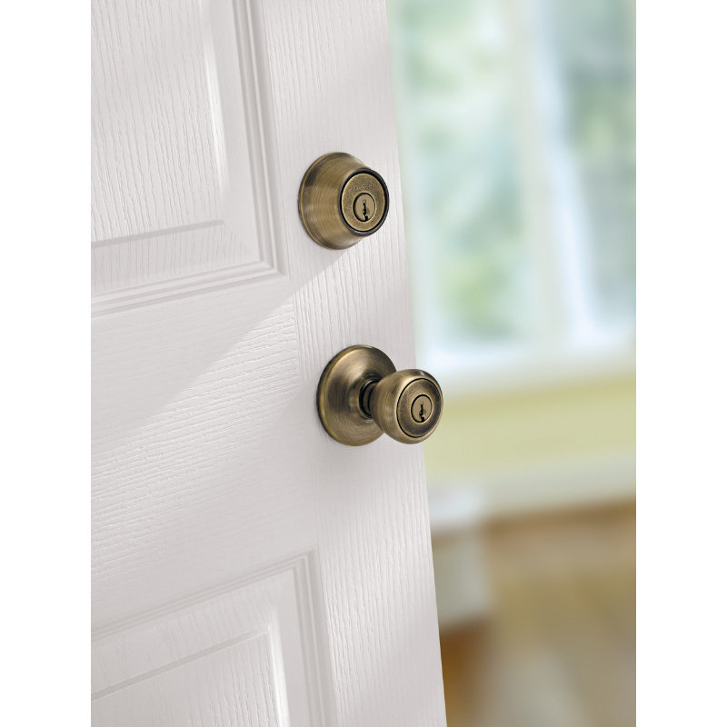 Complete Tylo Entry Knob Set with Single Cylinder Deadbolt Kwikset 