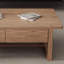 Table basse en bois massif avec rangement