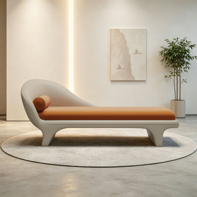 chaise longue au design minimaliste et incurvé moderne