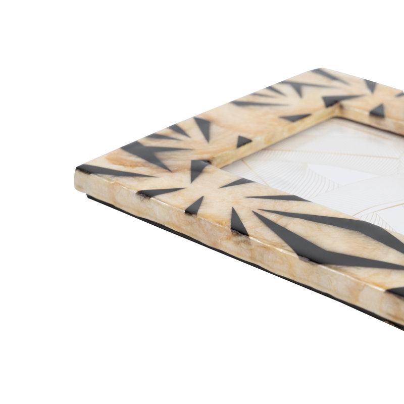 Capiz Photoframe 10x15 Cm C7EFEFA6B69E4933BB907302396DCA49, 22cm H x 17cm W x 2cm D