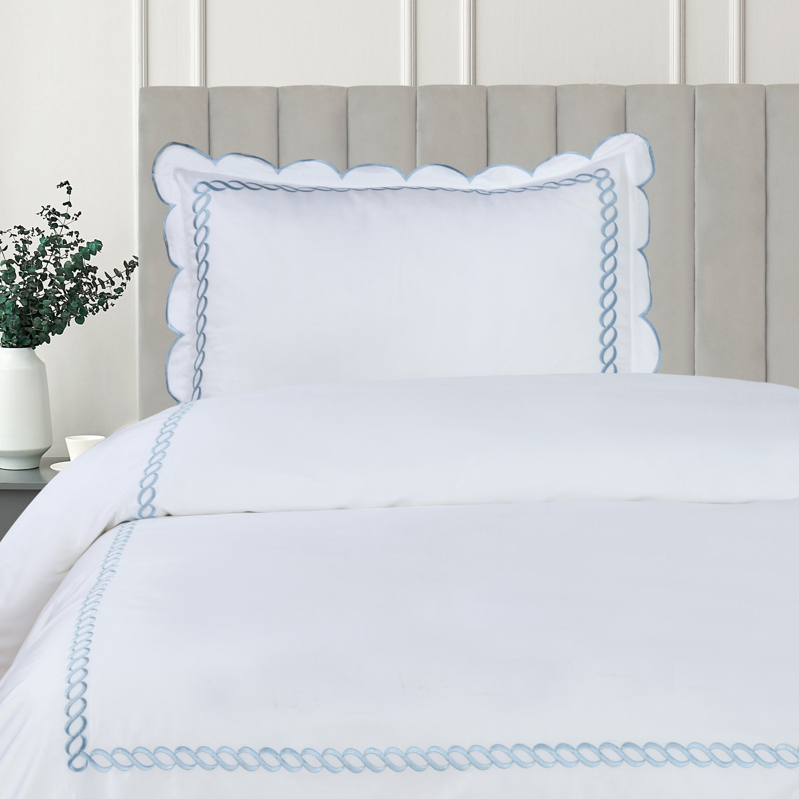 Rei Cotton Duvet Cover Set, Queen Duvet Cover + 2 Standard Shams, Blue
