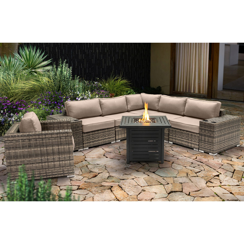 Ensemble de conversation pour 5 personnes avec coussins Sunbrella et foyer en métal Lsi, Sunbrella beige