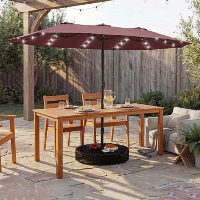 Ensemble de parasol et de salle à manger 15 pi 15 pi - lumières DEL, grand abat-jour, table résistante aux intempéries pour 6 à 8
