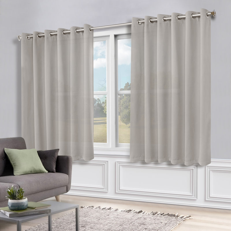 Paire de rideaux obscurcissant avec œillets Millendon, Chrome chrome, L 70 po x L 84 po