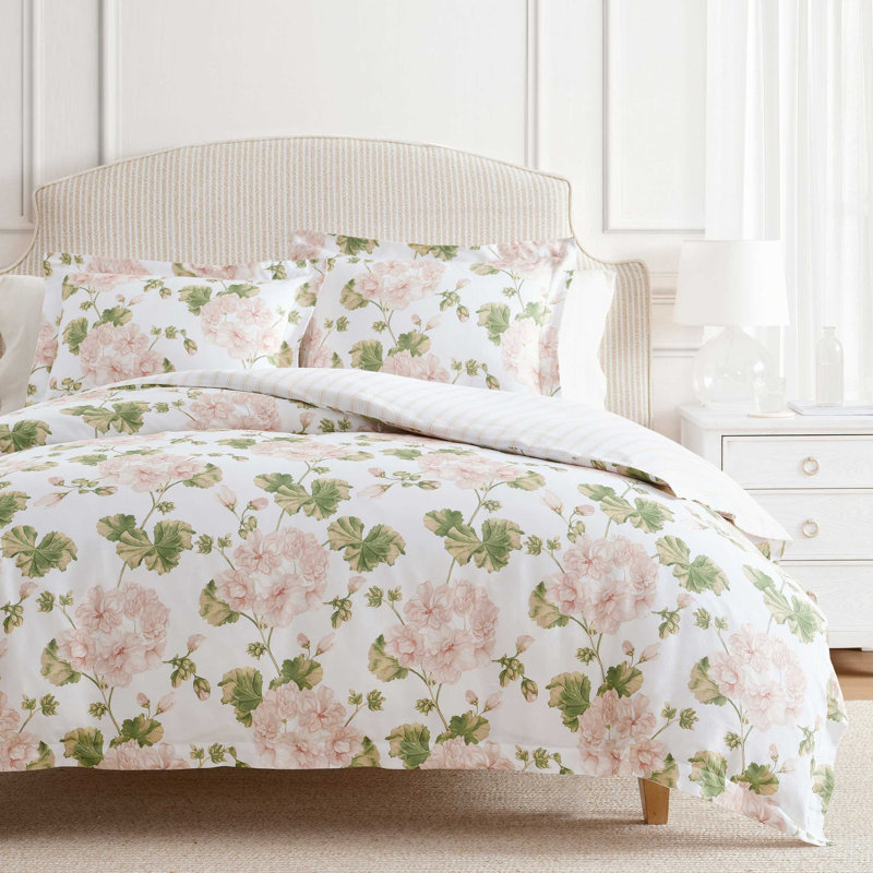 Martha Stewart Geranium Bloom Cotton Reversible Pink Comforter Set, Pink Floral 2, King Comforter + 2 King Shams