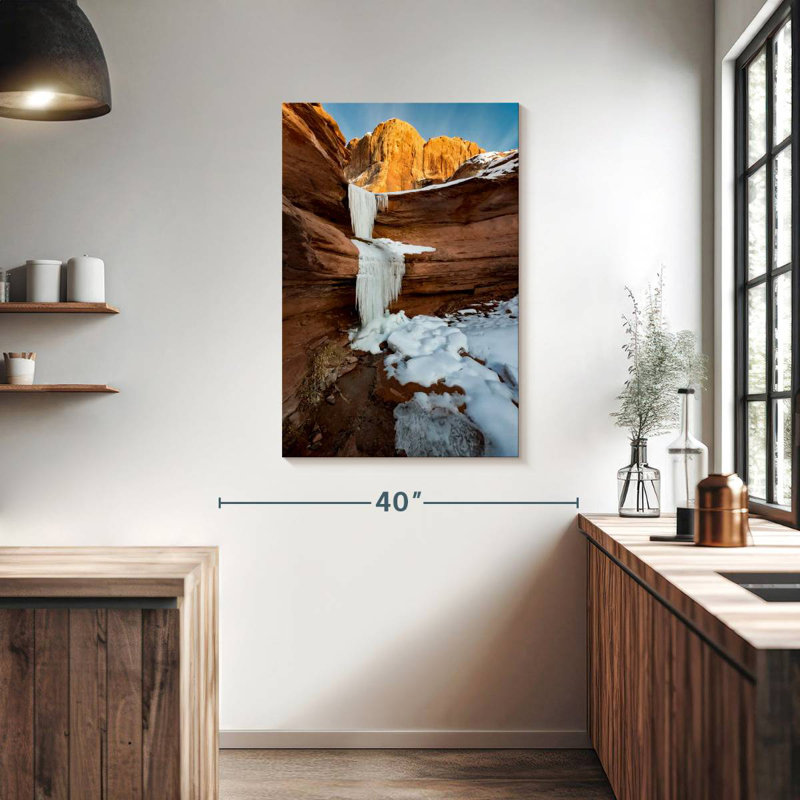 Cascade d'Alvord Frozen, H 39 po x l 26 po
