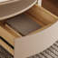 Tables basses simples et luxueuses