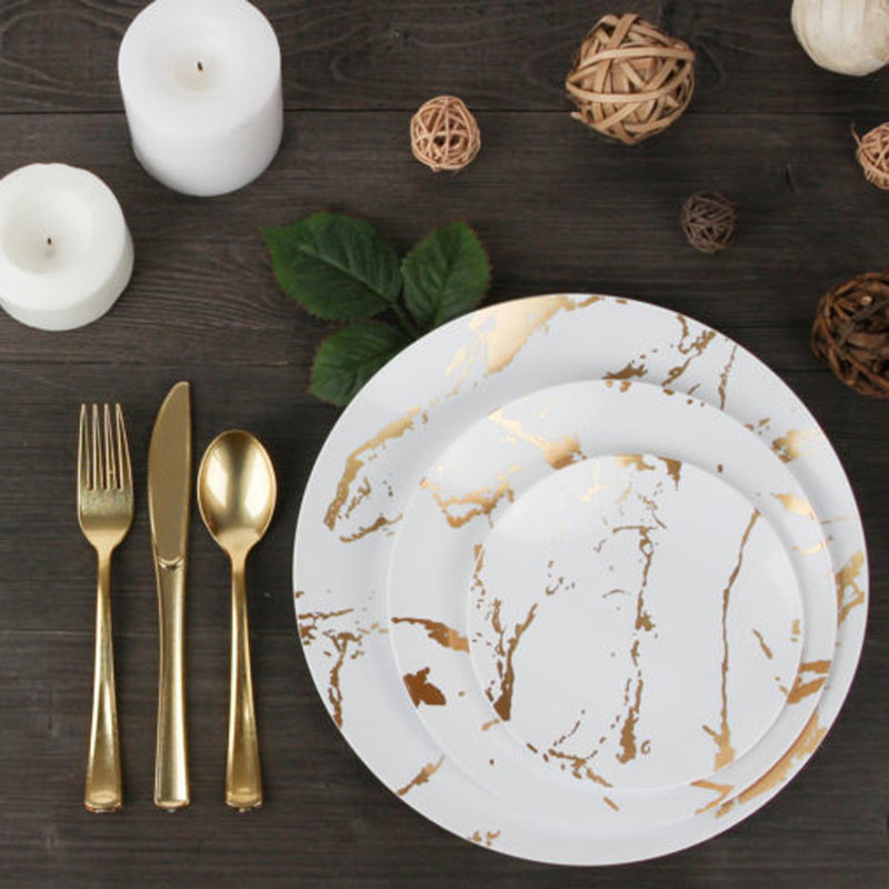 Ensemble de vaisselle de table en plastique jetable Ecoqualité pour 100 invités, Blanc / Doré