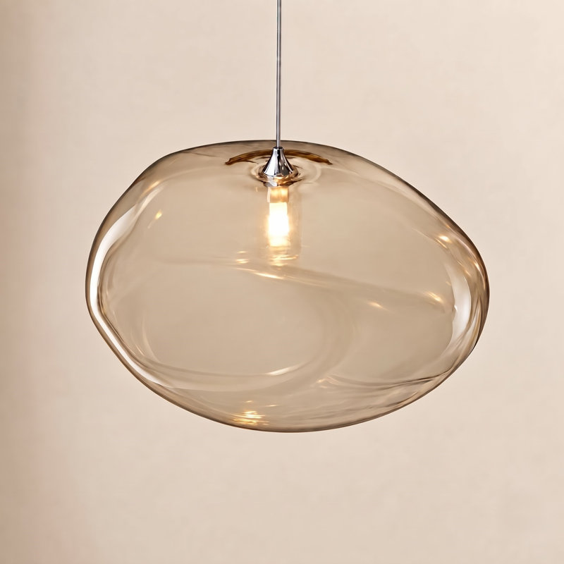 Luminaire suspendu en forme de globe à 1 lumière Kloud, H 8 po x l 14,6 po x P 12 po, Ambre clair, Noir