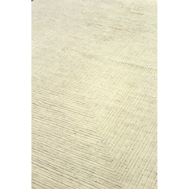 Pyramid Wool Geometric Area Rug in Ivory/Oat, Rectangle 9'11" x 14'