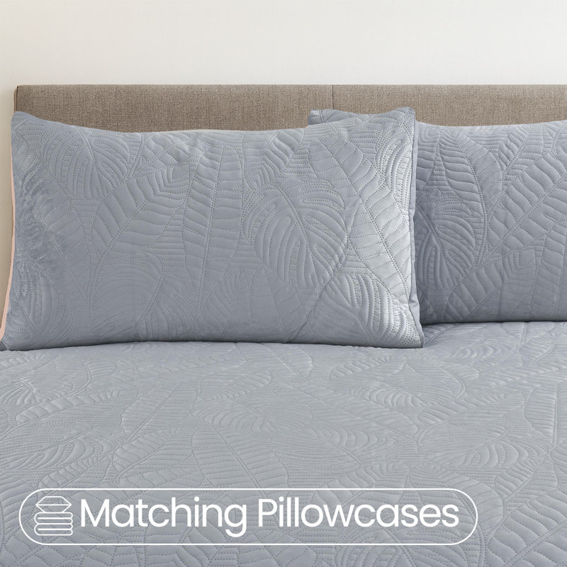 Velvet Embossed Leaf Pattern Savannah Duvet Set, Super King Duvet Cover + 2 Pillowcases, Grey