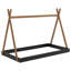 Un lit de plancher conçu comme une tente, avec une structure triangulaire.-520859695-533788097