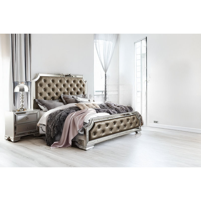 Ensemble de chambre à coucher tapissier Nicholas, Très grand