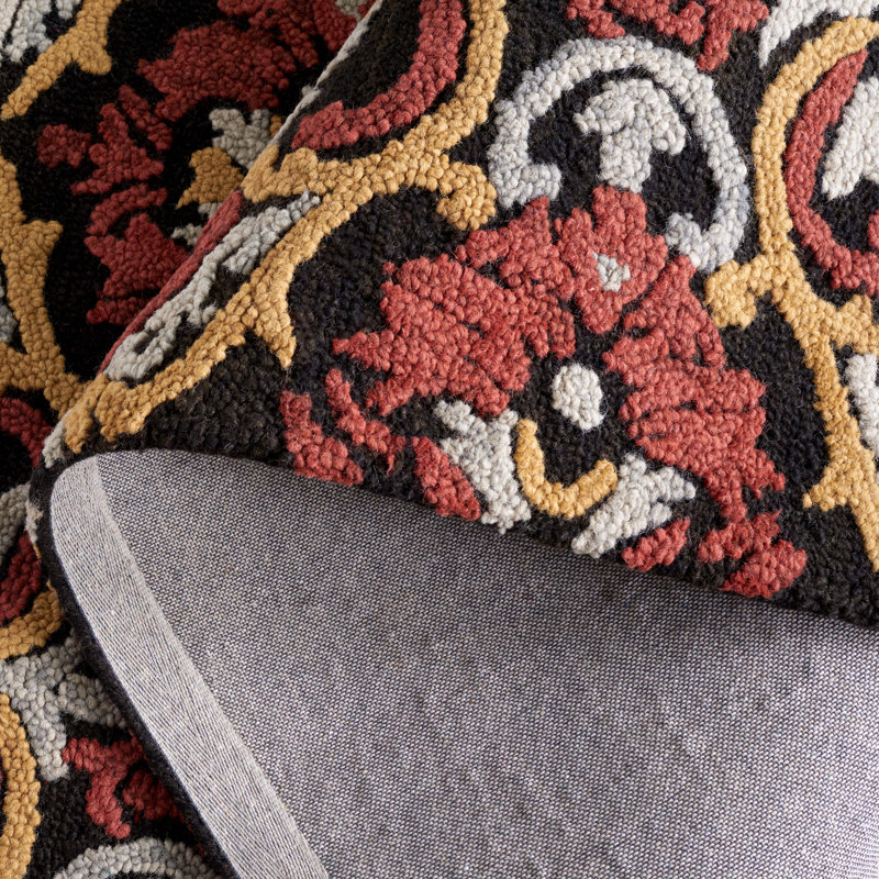 Handmade Red and Charcoal Wool 3' x 5' Tufted Area Rug