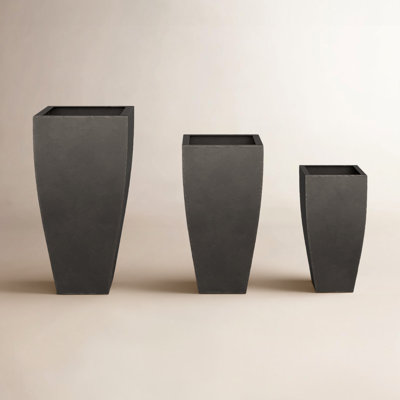 Galerie 15" Pot Planter