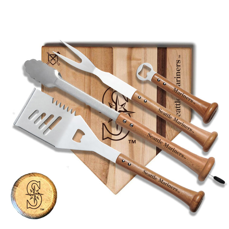 https://assets.wfcdn.com/im/99164435/resize-h755-w755%5Ecompr-r85/2304/230495379/Seattle+Mariners+4+Piece+Grilling+Tool+Set.jpg