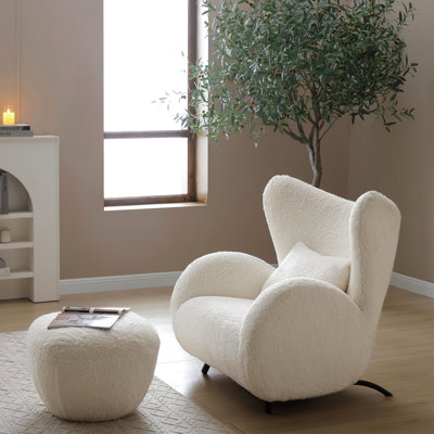 Fauteuil blanc et design à oreilles pour un espace de vie principal, élégant et confortable, mousse de haute qualité, structure stable moderne, parfaite détente dans la chambre à coucher, revêtement doux, pieds en bois massif, antidérapant