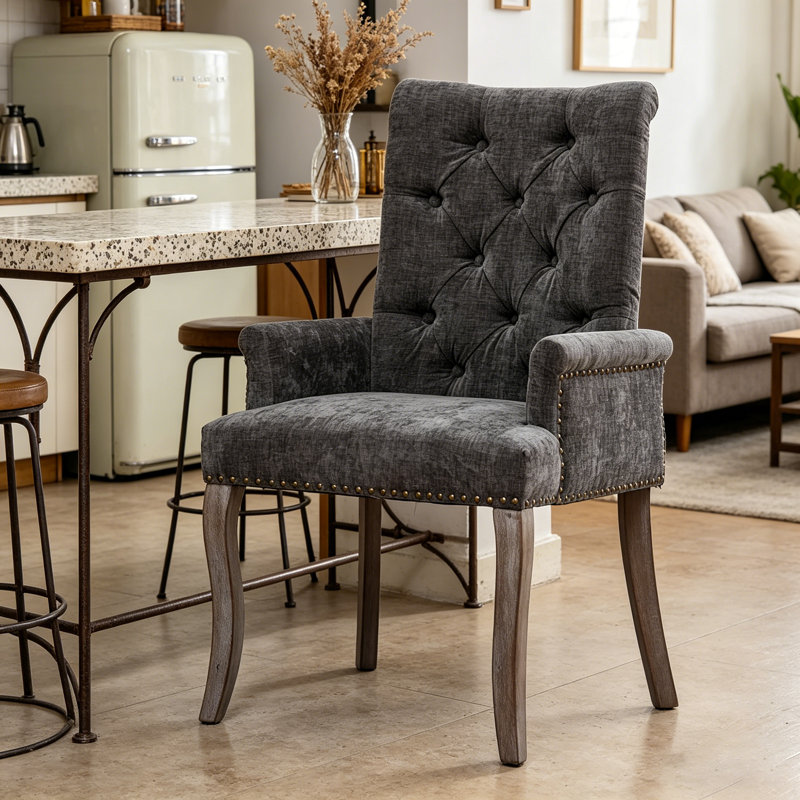 Chaise rembourrée d'appoint en chenille avec pieds courbés en bois massif, dossier capitonné, support ergonomique et chaise club intemporelle pour la salle à manger ou le salon.