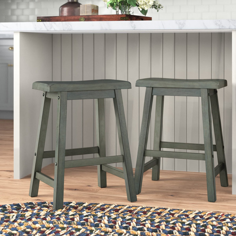 Tabouret en bois massif Whitworth, Tabouret de comptoir (siège d’une hauteur de 24, Sauge antique