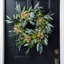 Couronne d'hydrangées, plantes grasses et eucalyptus-1299451549