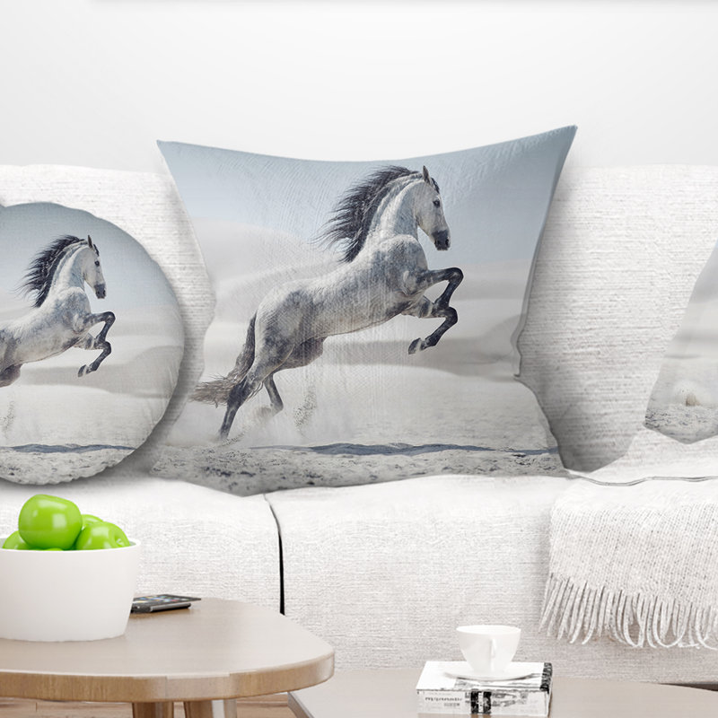 Cheval blanc au galop - coussin imprimé animal, 16 po x 1 po, Coussin décoratif