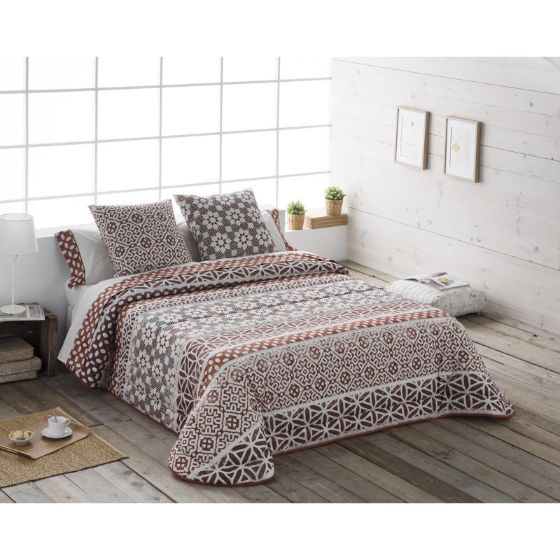 Carrie No Pattern Bedspread, 250 x 260 cm