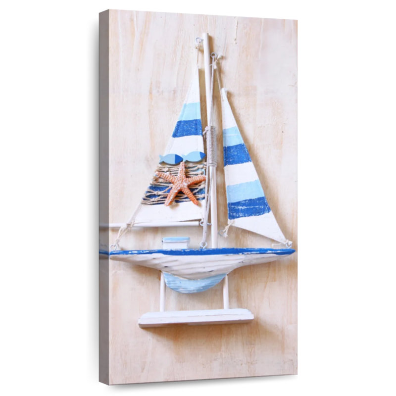 Bateau en bois bleu