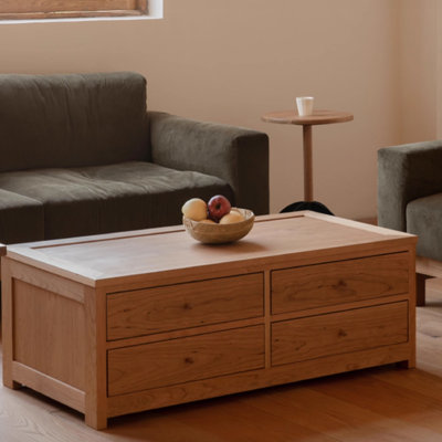 Table basse en bois massif avec rangement simple
