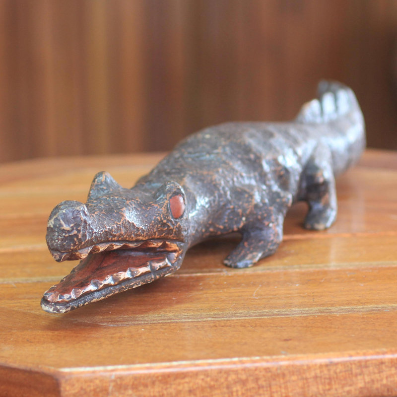 Statue en bois bénin crocodile iii Youngquist