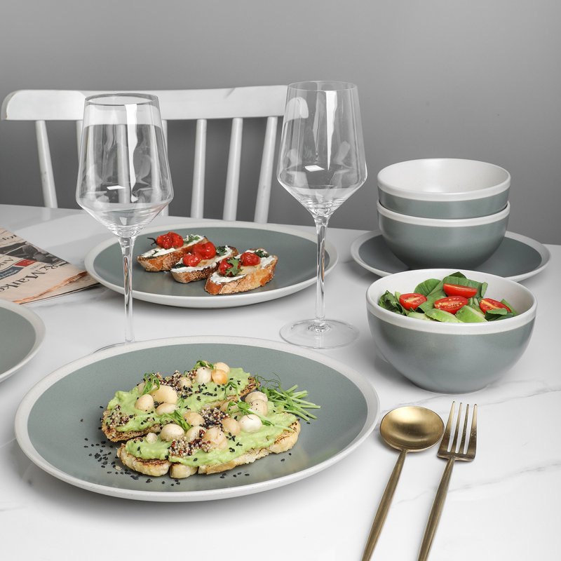 Serenity Green Ceramic 32-Piece Dinnerware Set, Service for 8