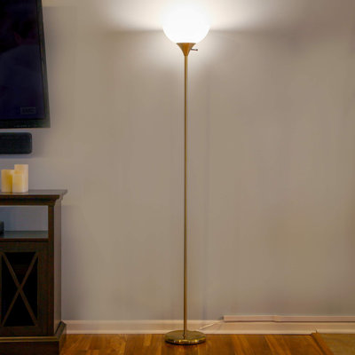 Illuminez votre espace avec cette lampe sur pied moderne en platine argent écoénergétique et à intensité variable