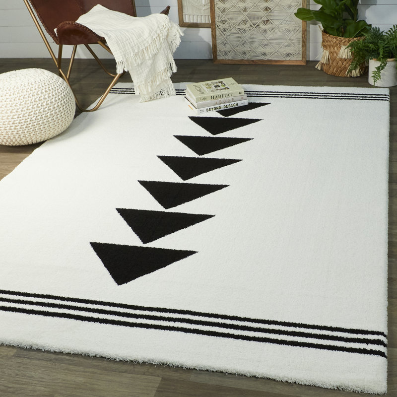 Ebeling Indoor Rug, Rectangle 5'3" x 7'