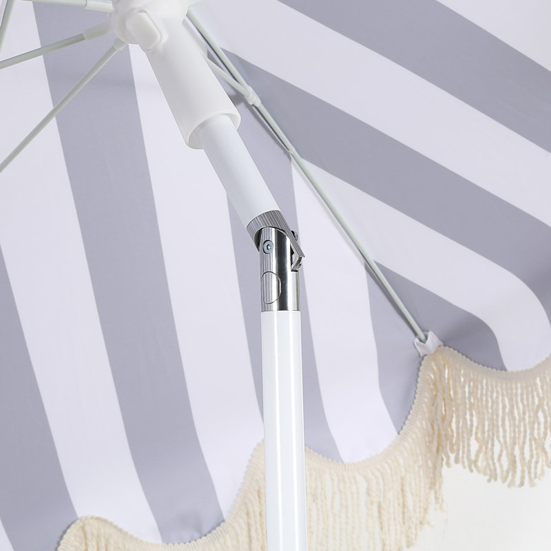 Parasol de plage d'extérieur à rayures 6,5 pi Mariner, Rayures blanc / noir, Blanc