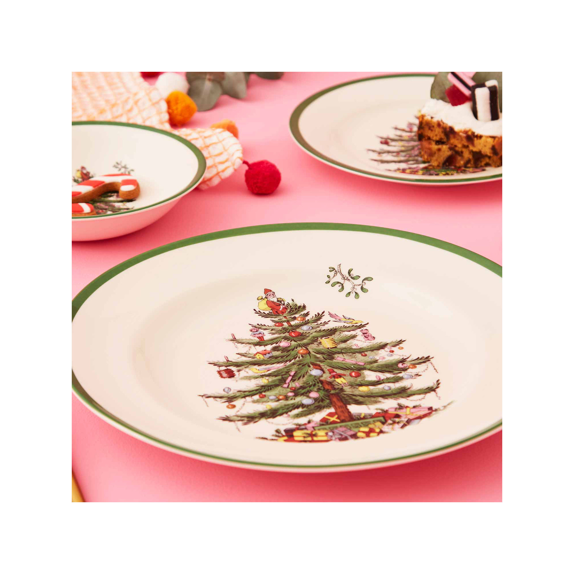 Spode Christmas Tree Dinner Plates