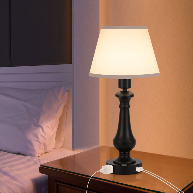 Evonni Metal USB Desk Lamp
