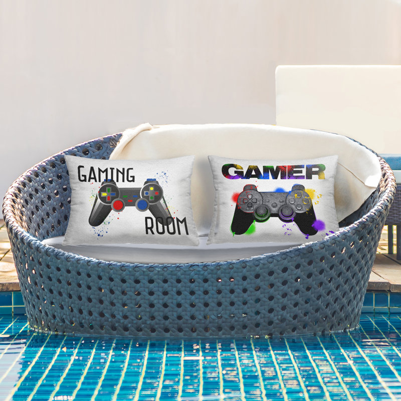 Ensemble de 2 coussins d'extérieur Modern Gamer Graffiti Designs par Kim Allen
